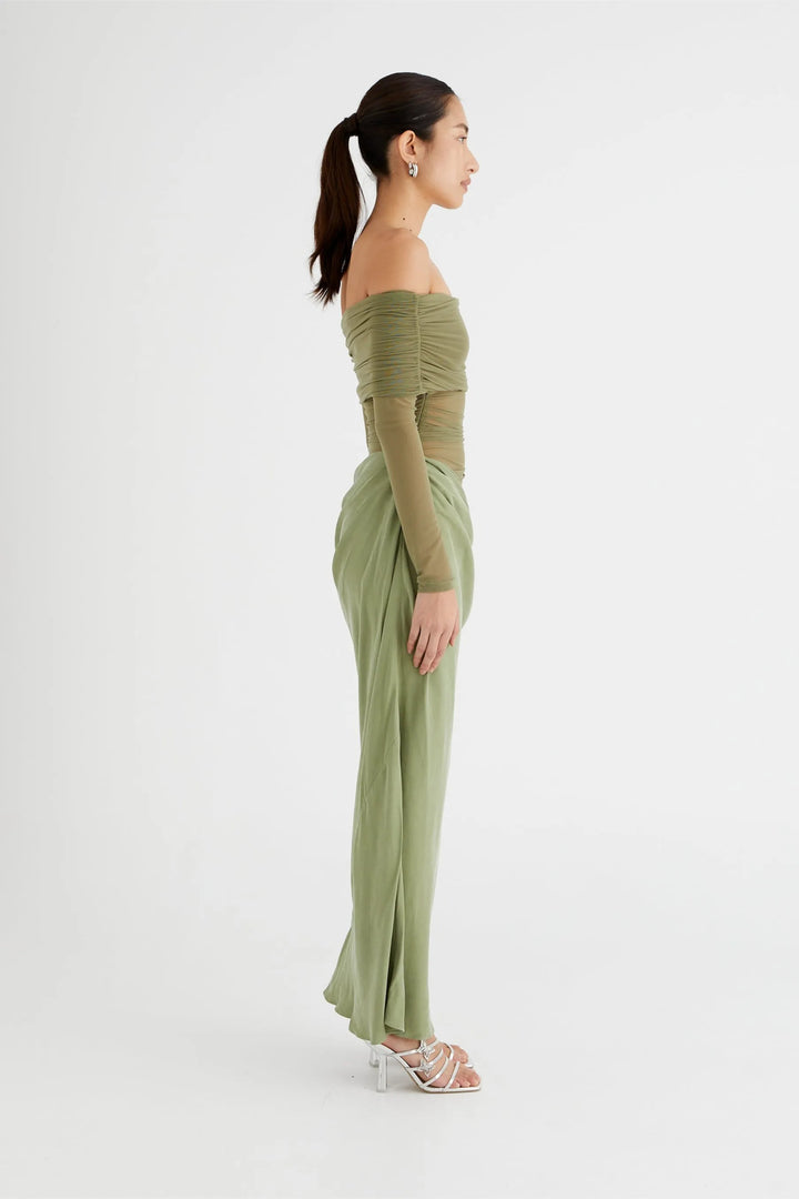 Verführerisches Ein-Schulter Mesh-Kleid